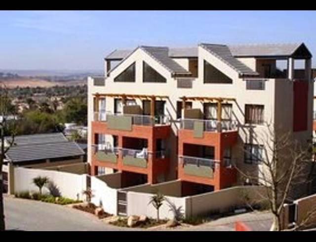 1 BEDROOM APARTMENT FOR SALE IN LONEHILL